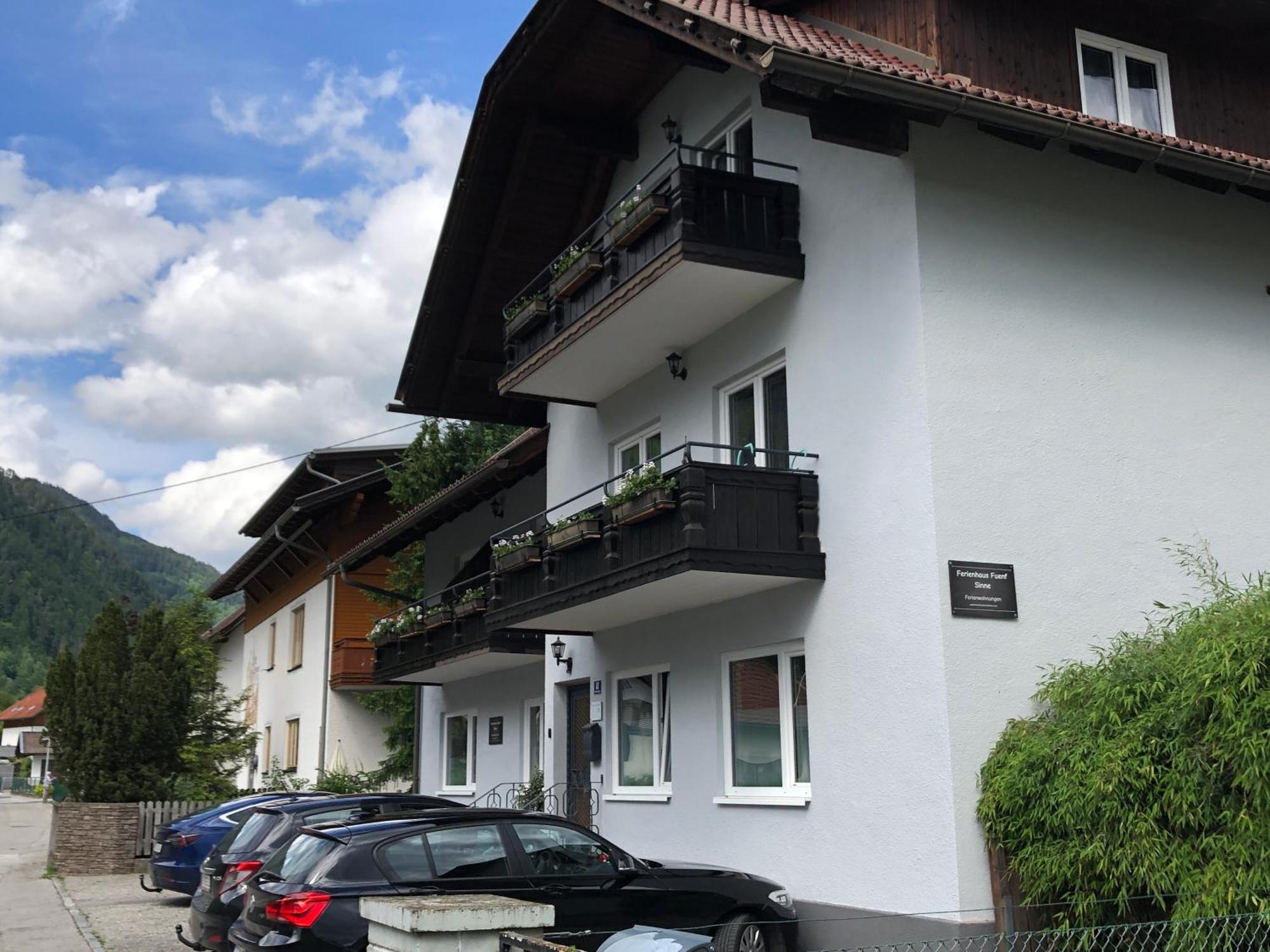 Appartement Felsblick Ferienhaus Fuenf Sinne Döbriach Exterior foto